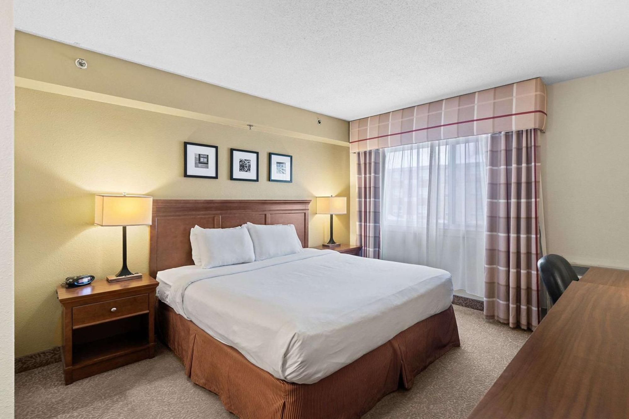 Country Inn & Suites By Radisson, Saskatoon, Sk Dış mekan fotoğraf